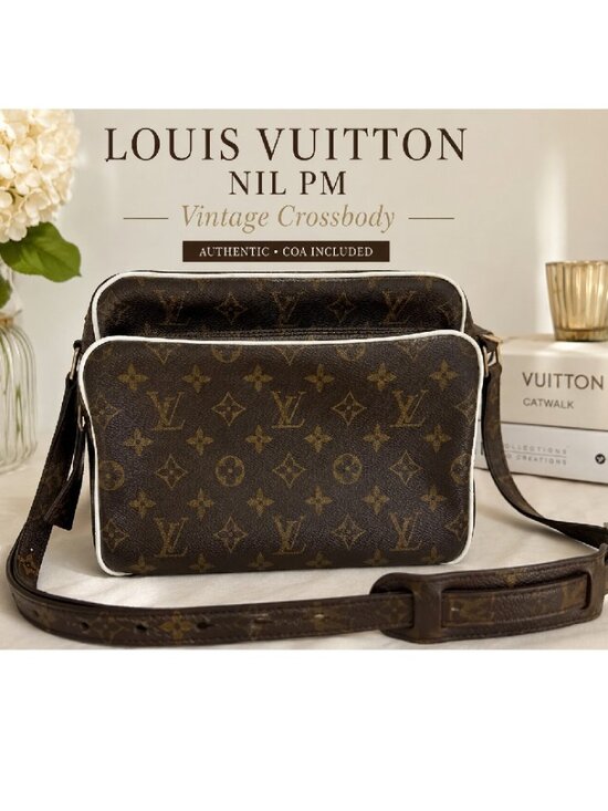 Louis Vuitton Handbags - Vintage Authentic Louis Vuitton Nil PM Crossbody With COA